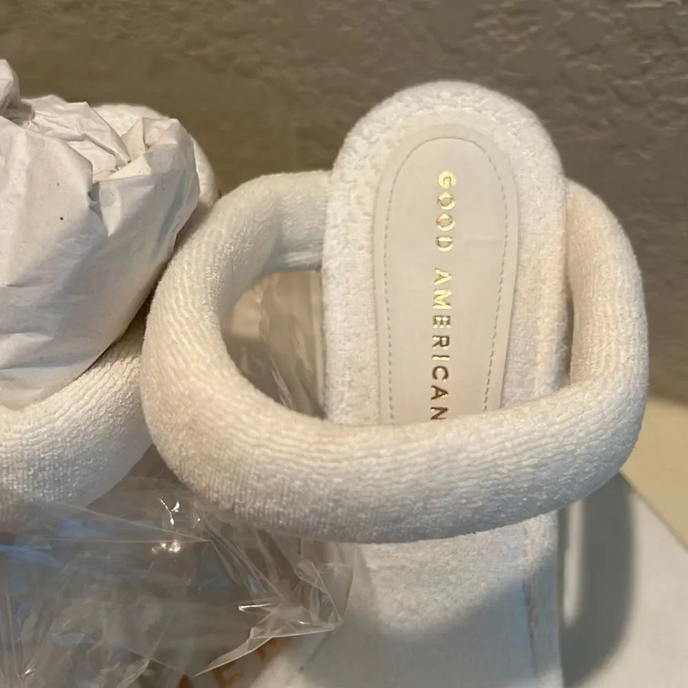 Good American Women's 11 White Terry Heel Sandals Double Strap Pool Vacation New